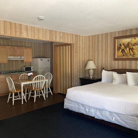 Saddle & Surrey Motel Estes Park Oda fotoğraf